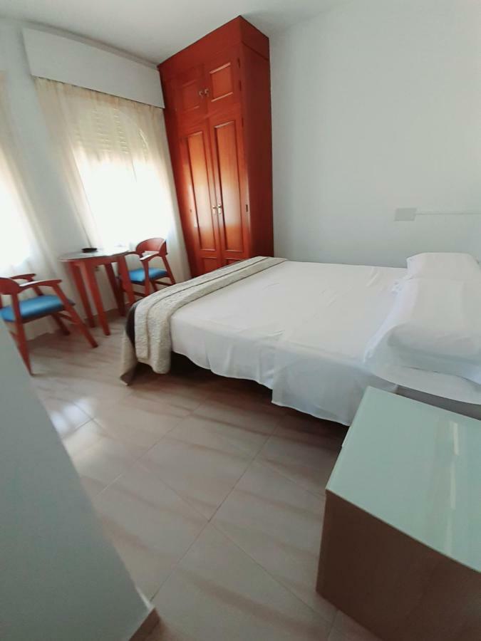 Hostal Kokkola 丰希罗拉 外观 照片