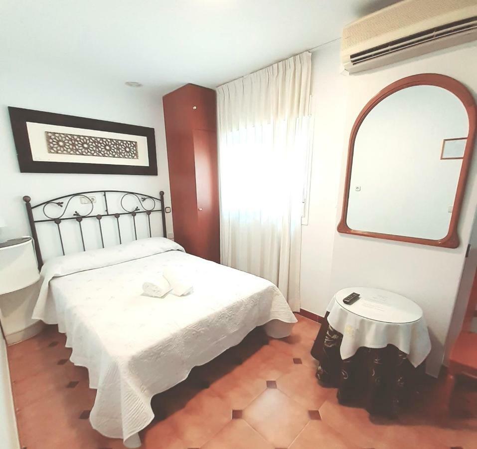 Hostal Kokkola 丰希罗拉 外观 照片