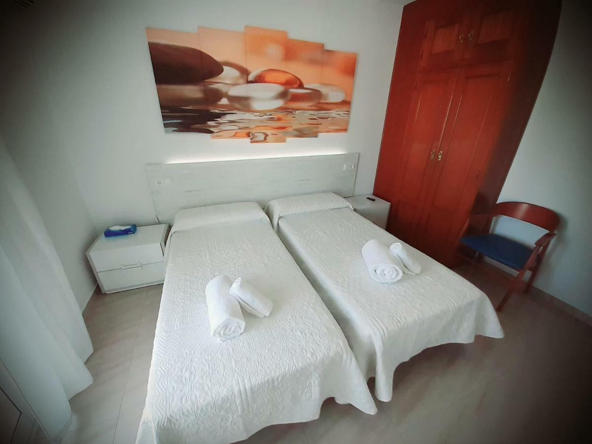 Hostal Kokkola 丰希罗拉 外观 照片