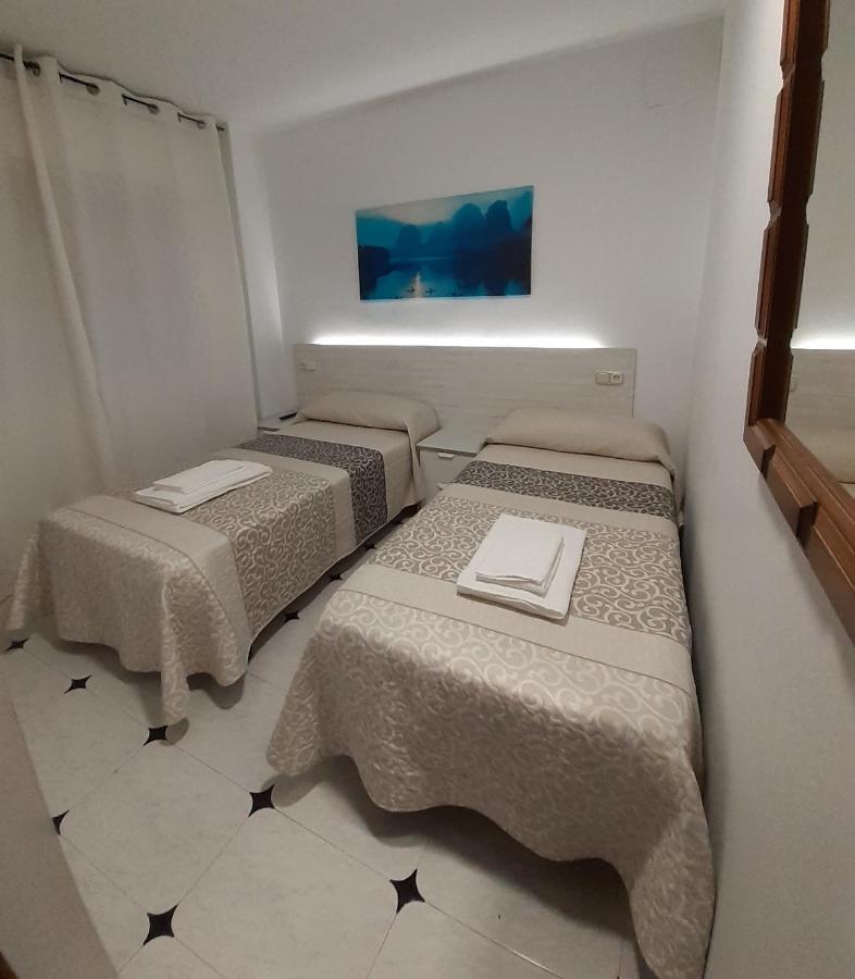 Hostal Kokkola 丰希罗拉 外观 照片