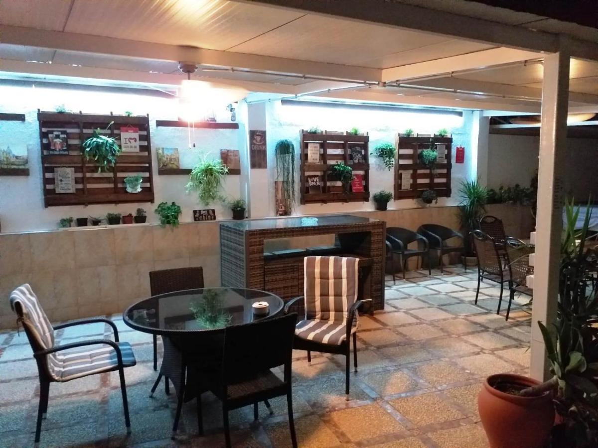 Hostal Kokkola 丰希罗拉 外观 照片